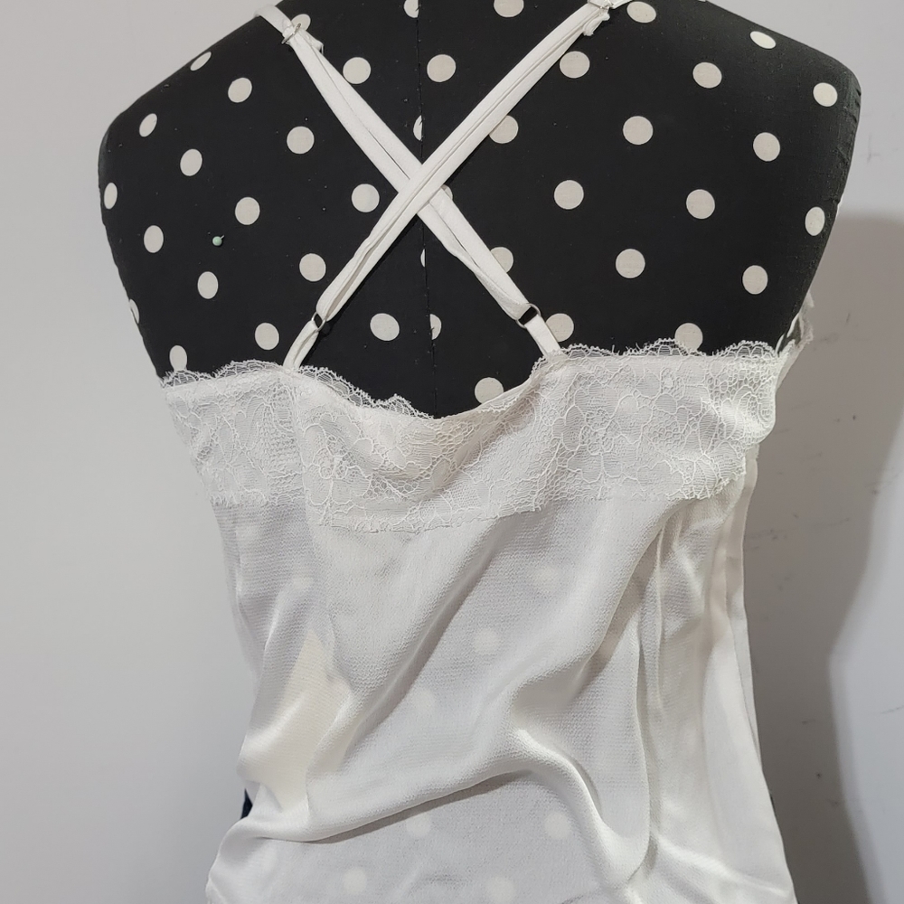 AFTERGLOW WHITE LACE CAMI TOP - Picture 3 of 10